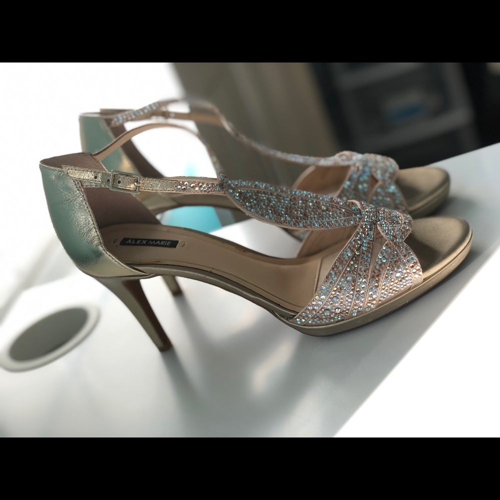 Size 9 Formal Dressy 3in Heels w/ Rhinestones